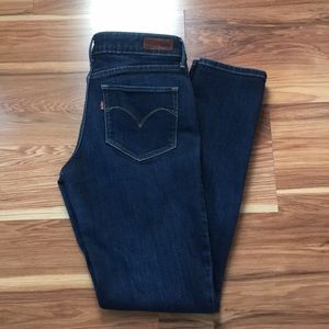 Levi’s Bold Curve